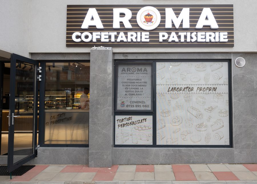 Fațada cofetăriei AROMA din Prelungirea Ghencea